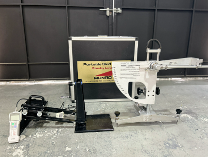 すべり抵抗値【BPN】測定お任せください!!