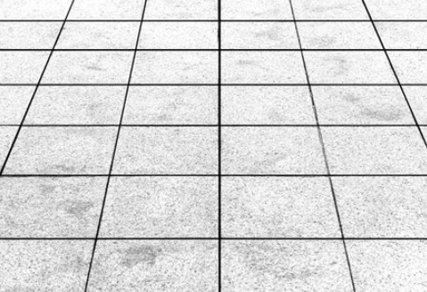 床の汚れが"滑る"原因になっています