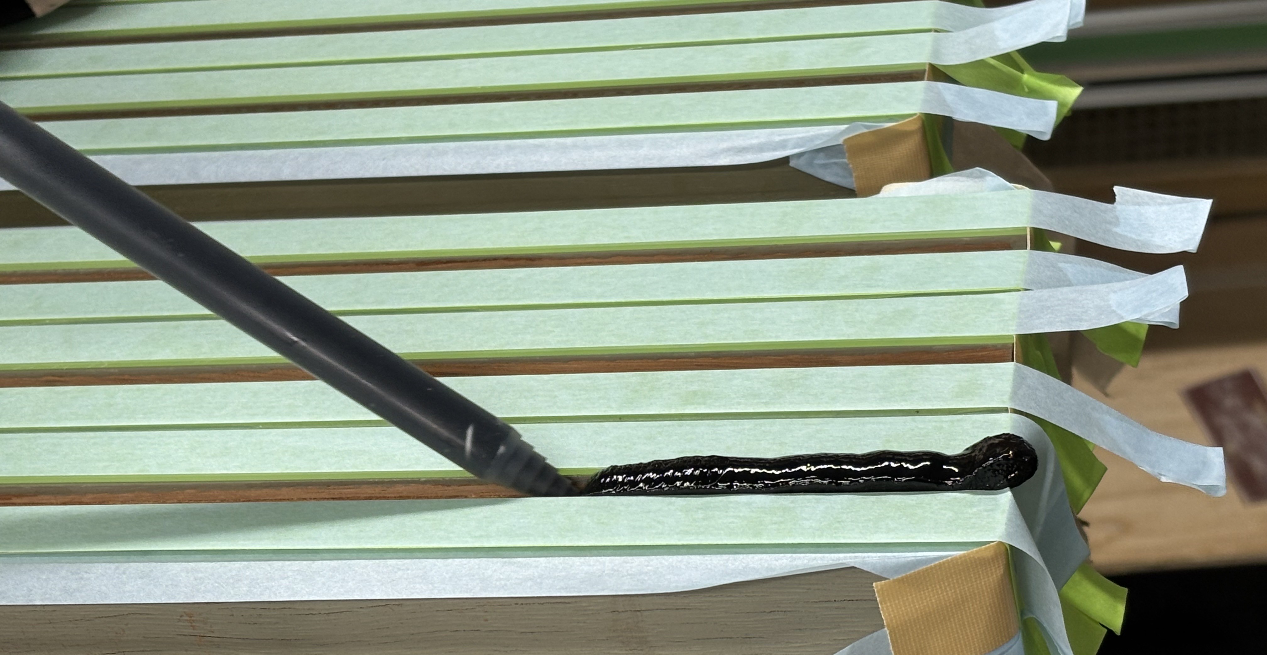 工場でつくるからキレイで強い！！　　プレ加工による滑り止め施工事例